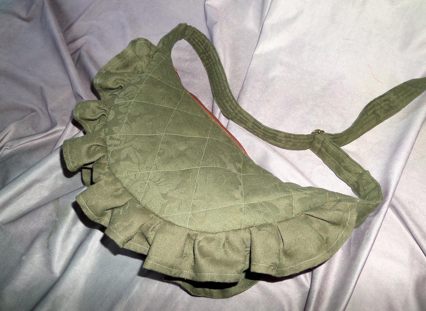 Thrills for Frills Everywhere Bag